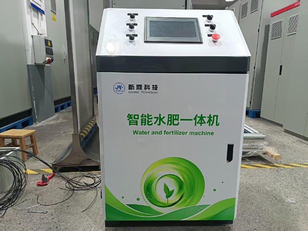 突破传统灌溉局限！新鼎科技新款四通道水肥一体机实现 “按需供给”，节水省肥双达标